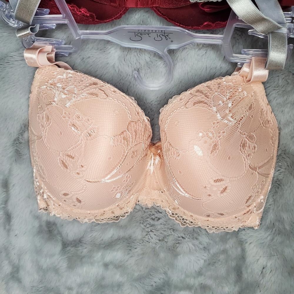 René Rofé lace detail, lightly padded bra trio in 36D - Picture 4 of 5
